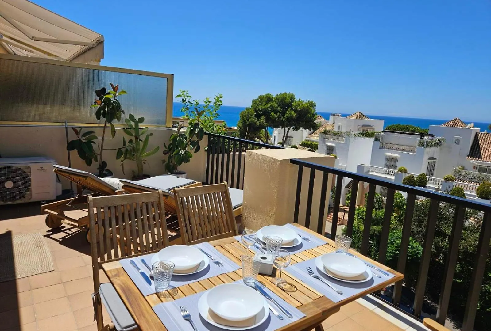 Sea View Penthouse Studio Romana Playa Elviria Marbella 0*,