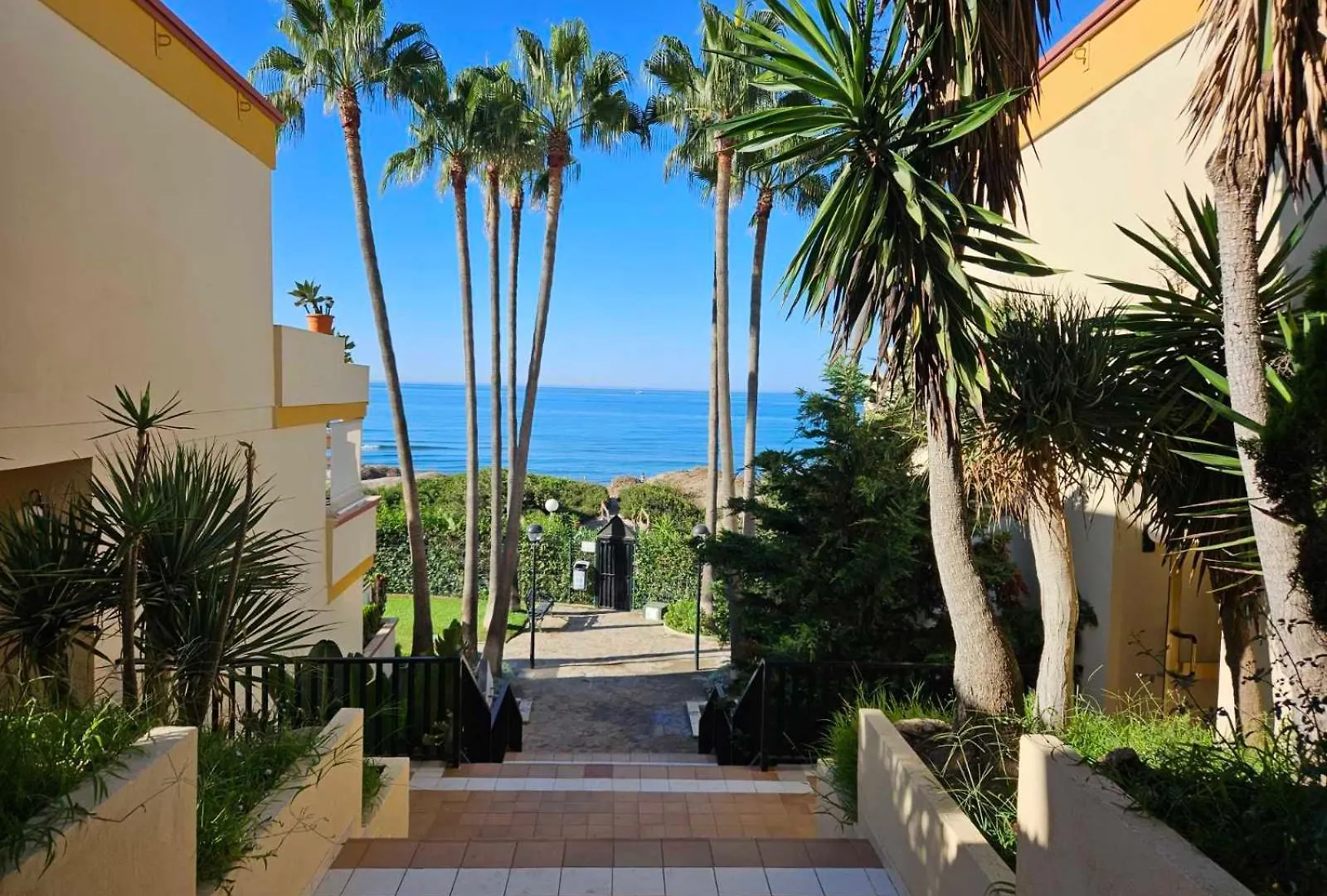 Sea View Penthouse Studio Romana Playa Elviria Marbella Apartment